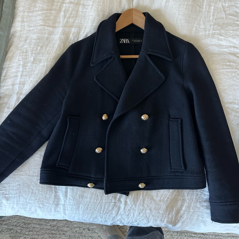 Zara cropped wool blend jacket. Navy.